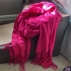 💝Target Valentines’s Day Vibrant Magenta Pink
Scarf Tassel